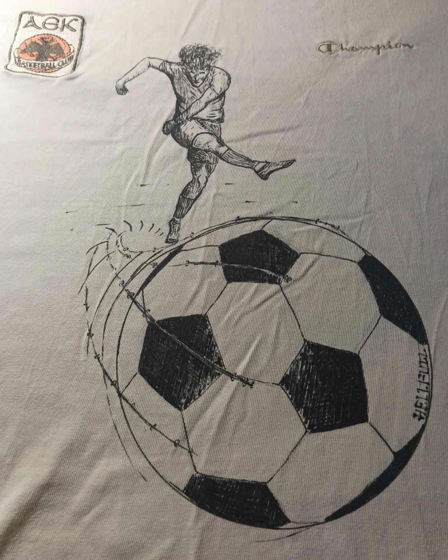 Hellfull Shoot the Ball